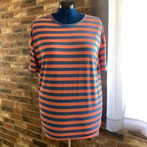 LuLaRoe Irma Tunic— Size Small